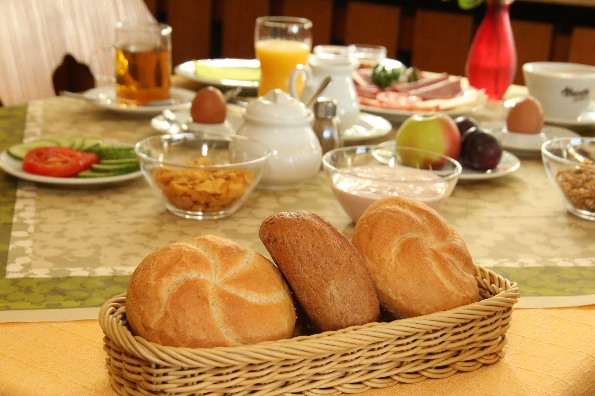 Hotel Landgasthof Adler Altenrond ภายนอก รูปภาพ