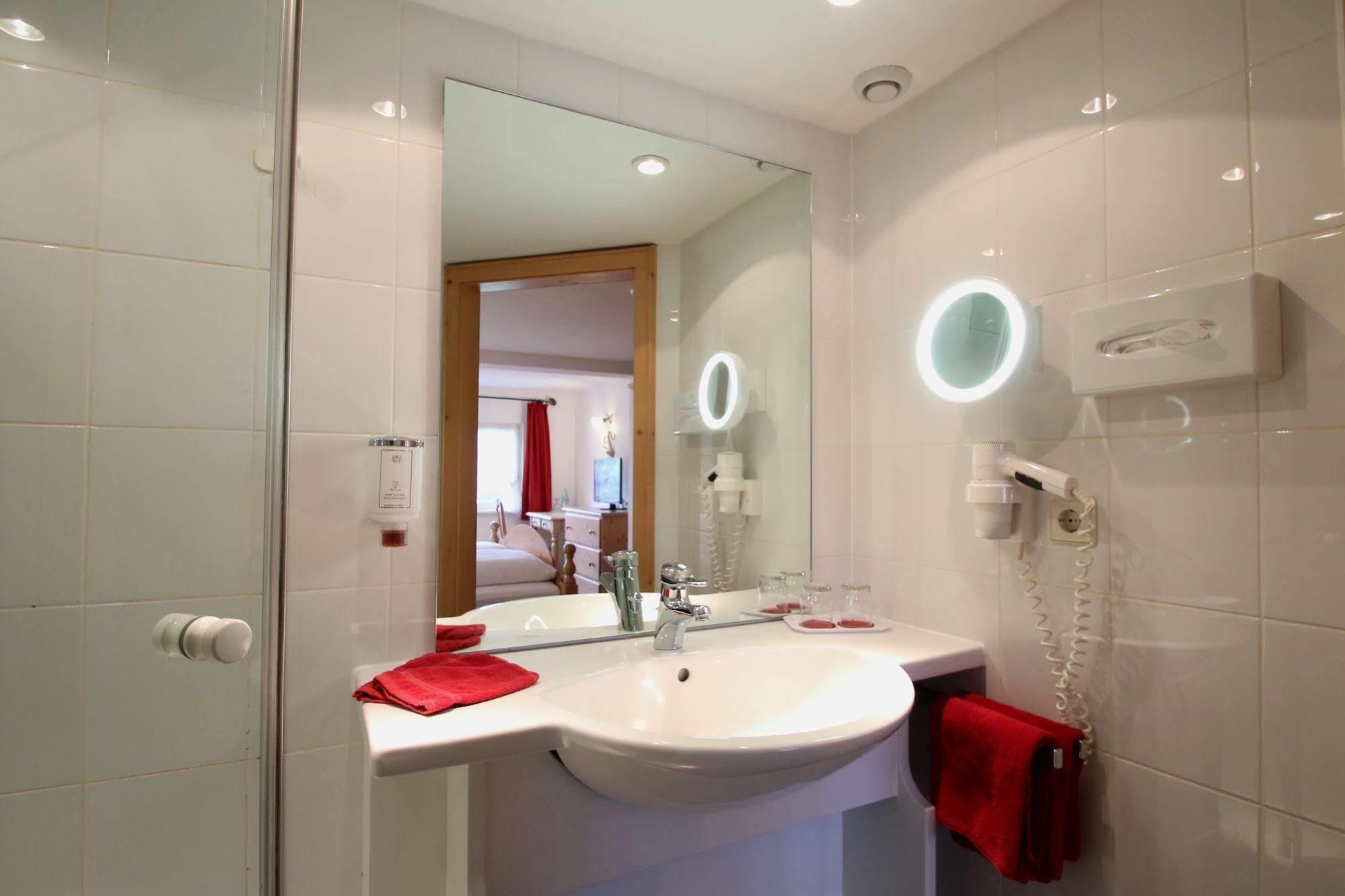 Hotel Landgasthof Adler Altenrond ภายนอก รูปภาพ